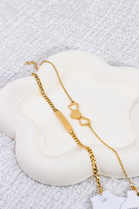 طقم اساور مميز